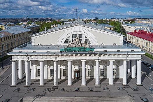287,5 млн. рублей направят на реставрацию здания Биржи в Санкт-Петербурге