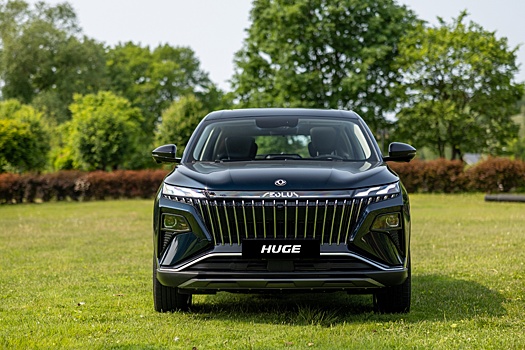 В России начались продажи кроссовера Dongfeng Huge: от 2,9 млн рублей