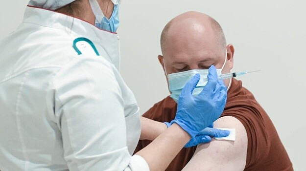 100 тысяч жителей Севастополя сделали первую прививку от COVID-19
