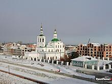 Мэр Тюмени рассказал о работе платных парковок в городе