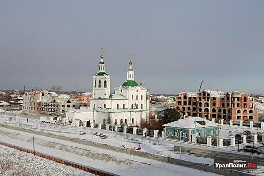 Мэр Тюмени рассказал о работе платных парковок в городе