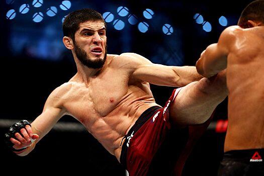 Ислам Махачев высказался о возможности завоевать пояс UFC ещё в одном весе