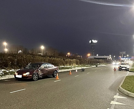 В Гурьевском районе  24-летняя девушка на Dodge неудачно перестроилась и влетела в легковушку