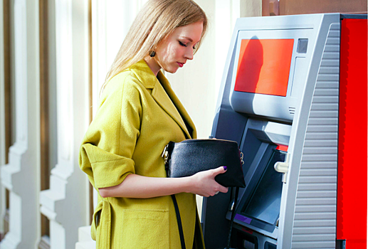 Россиян начнут кредитовать через банкоматы по биометрии