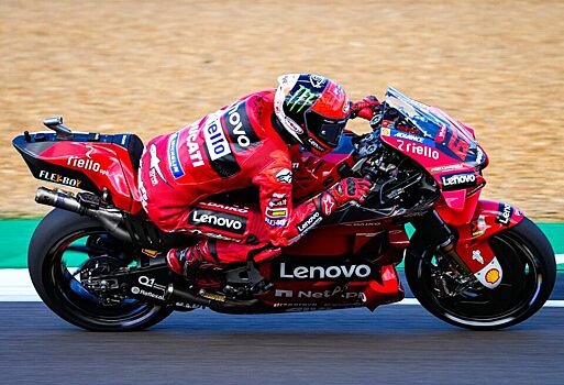 Франческо Баньяя выиграл гонку MotoGP в Сильверстоуне, Фабио Куартараро – 8-й