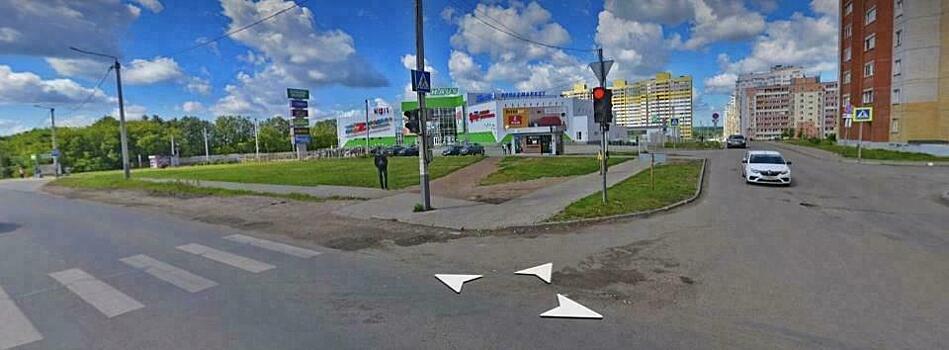 В Кирове на перекрестке улиц Ленина и Современной появятся переходно-скоростные полосы