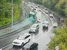 Появились кадры с ДТП с трамваями в Кемерове