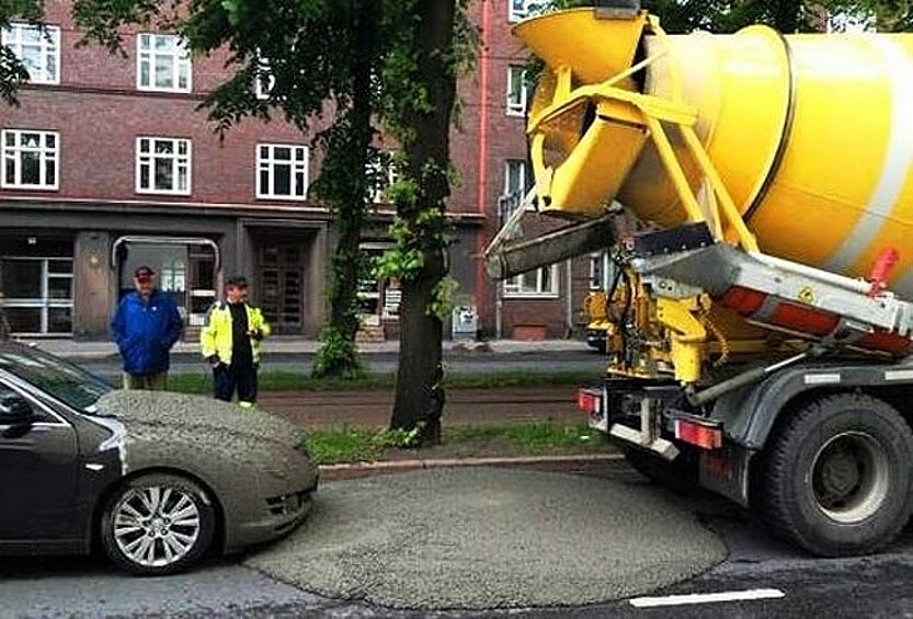 Когда паркуешься у бетономешалки.