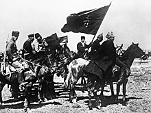 Легенды непобедимой армии: откуда взялись красная звезда и бронепоезд Троцкого