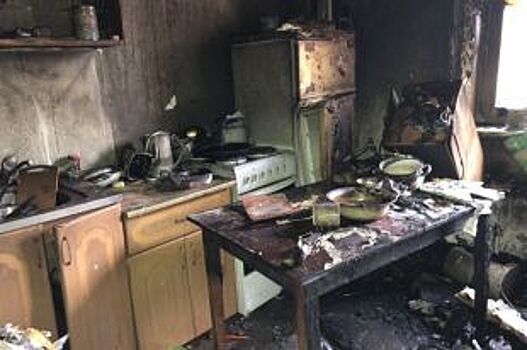 В Прикамье ребёнок играл с зажигалкой и едва не спалил всю квартиру