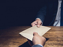 Судят посредника, собиравшего взятки для подполковника СКР, который посадил мэра Кисловодска