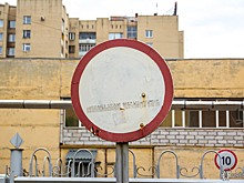 Кемеровчане предложили сделать парковку у больницы в центре города