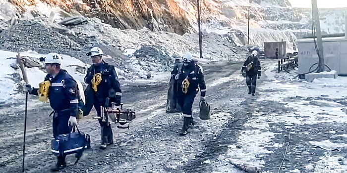 Прибор подземного наблюдения доставлен для спасательных работ на шахте в Приамурье