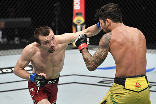 Аскаров прокомментировал свою победу на турнире UFC 259