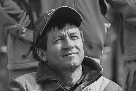 Умер один из первых российских призеров ралли "Дакар" Николай Страхов