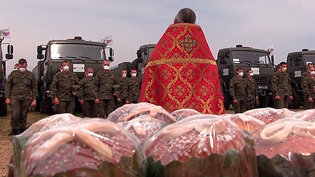 Российские военные медики отметили праздник Пасхи в Бергамо