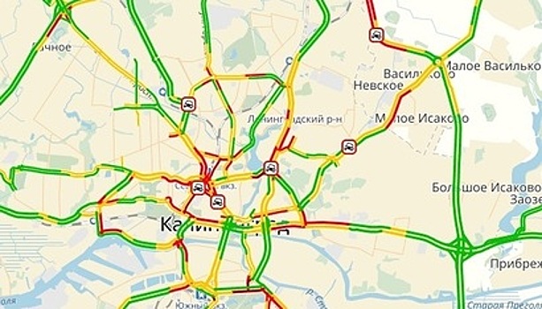 В Калининграде из-за шести ДТП затруднён проезд по нескольким улицам