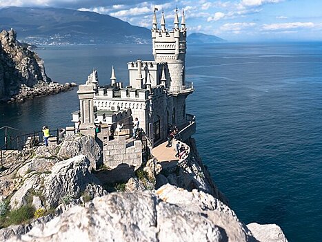 Россиян предупредили о дефиците мест в отелях Крыма летом и осенью
