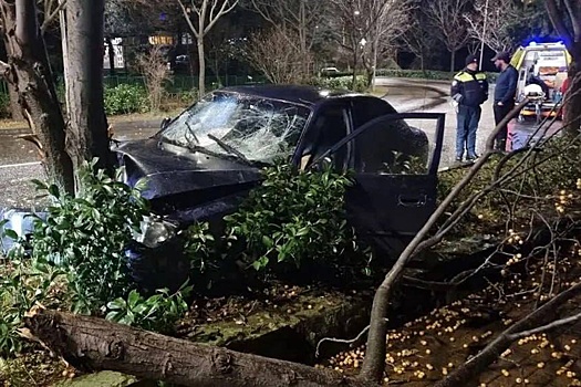 В Сочи подросток за рулем устроил ДТП, в котором пострадали два человека