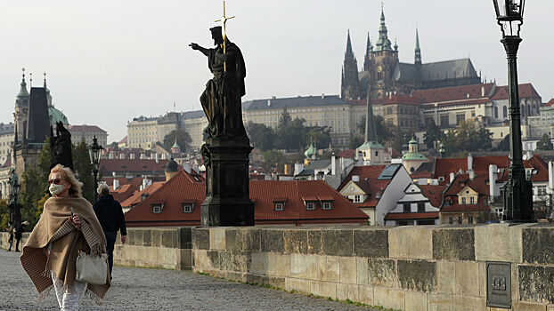Чехия планирует ужесточить выдачу виз россиянам