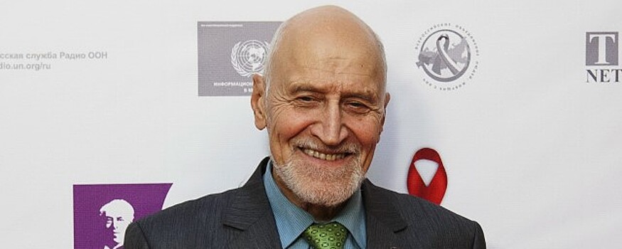 Российский композитор Дунаев опроверг сообщения о переводе Дроздова в реанимацию