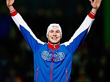 Тренер Кулижникова о проблеме с комбинезоном на ЧР: «Я «собачку» подтягивал, зашил, а сегодня молния разошлась»