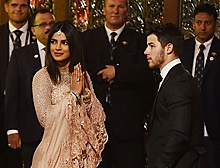 Приянка Чопра vs Айшвария Рай: кто из легенд Болливуда выглядел круче в индийском наряде на свадьбе в Мумбаи