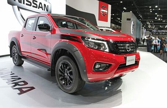 Nissan представил специальную версию пикапа Navara Black Edition