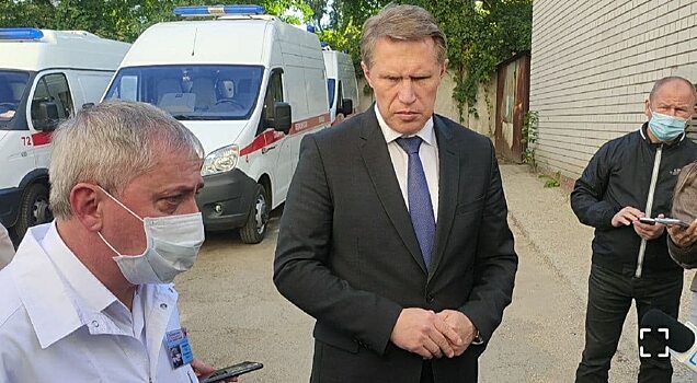 Мурашко: В Саратовскую область отправятся 25 автомобилей скорой помощи