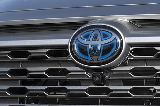 Toyota занимается проектом компактного пикапа на основе RAV4
