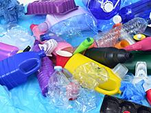 Американский миллиардер Майкл Блумберг потратит $85 млн на борьбу с заводами по выпуску пластика