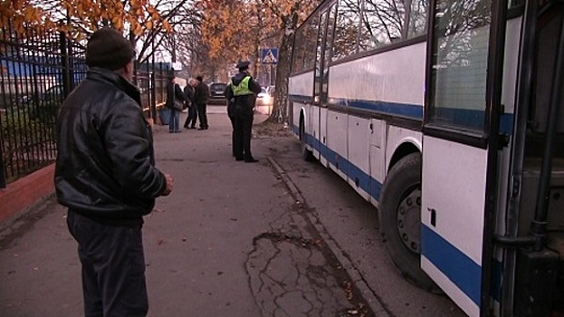 В ГИБДД сообщили о столкновении автобуса и маршрутки на востоке Москвы