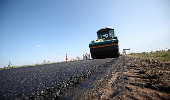 На улице Фадеева на юге Волгограда завершается ремонт дороги