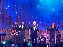 Лев Лещенко и другие звезды эстрады поздравили костромичан с 80-летием области песней