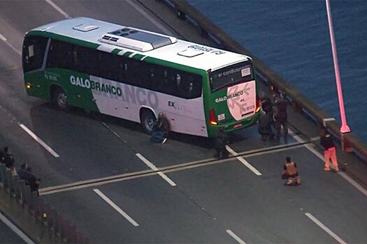 Полицейские освободили заложников в Рио-де-Жанейро