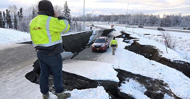 Сильное землетрясение произошло на Аляске