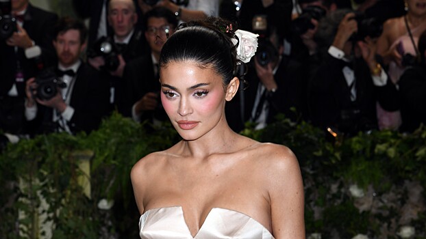 Кайли Дженнер показала лицо без фильтров и восхитила фанатов