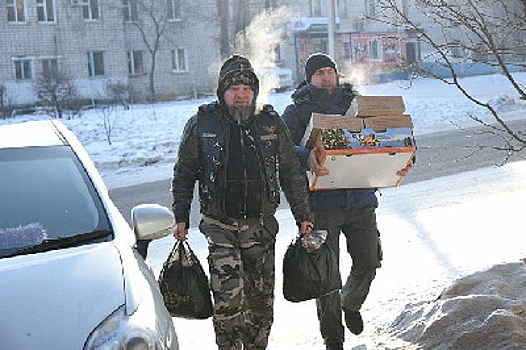 Дети из приюта в Свободном получили подарки от байкеров