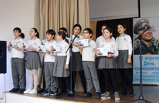 Гагарин стал примером для азербайджанских детей