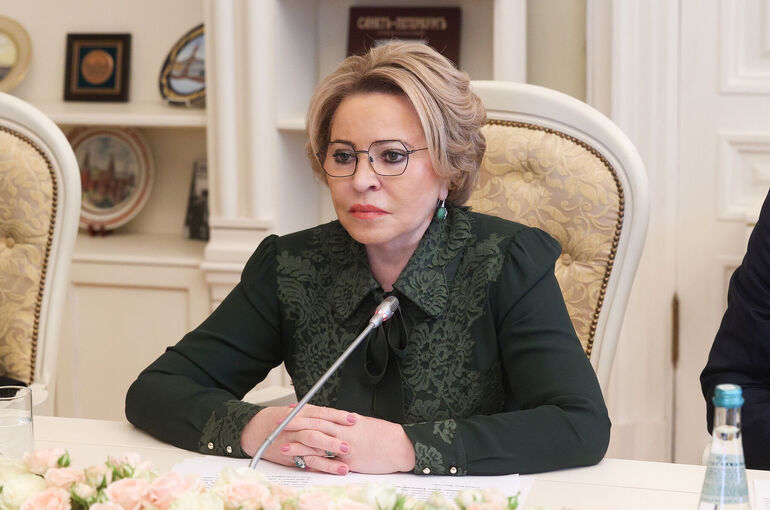 Матвиенко поздравила спикера парламента Азербайджана с Днем независимости республики