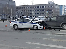 Три человека пострадали в аварии с патрульным автомобилем ДПС в Муравленко. ВИДЕО