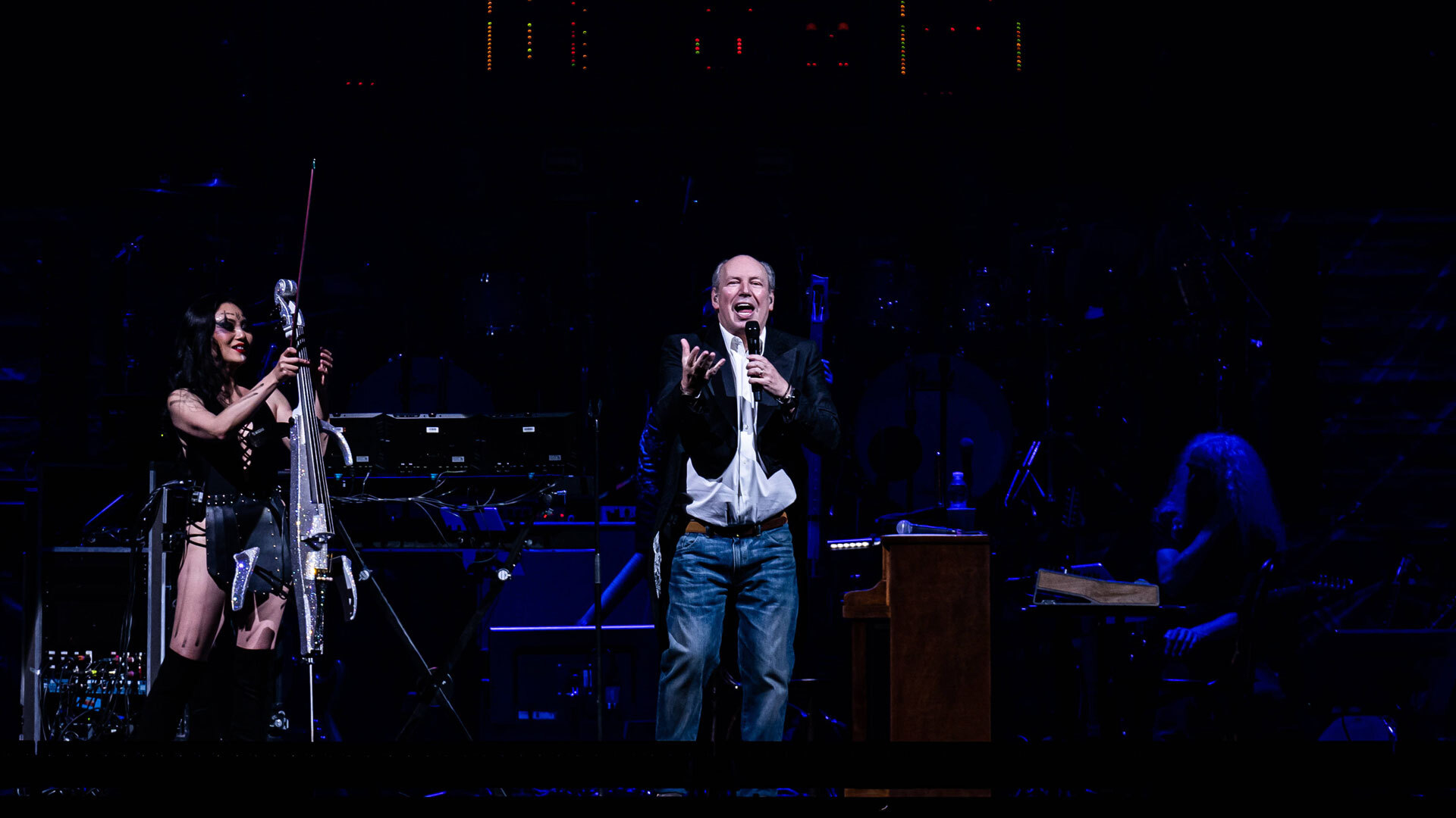 Ханс Циммер на концерте в Турине, 1 мая 2023 года