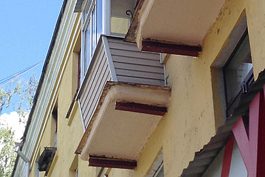 При помощи Госжилинспекции жителю Клина отремонтировали балконную плиту