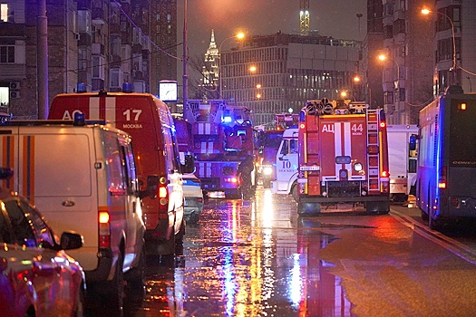 При пожаре в центре Москвы пострадали восемь человек