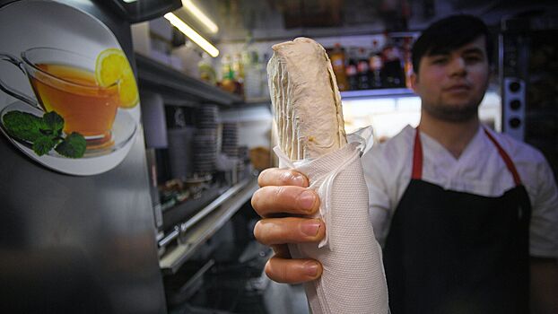 Стало известно, когда внедрят ГОСТ на производство шаурмы