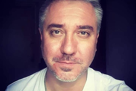 В квартире Москве найден мертвым 40-летний актер из "СашиТани" Егор Найдович