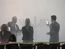 В Польше возбудили дело против депутата Брауна, погасившего ханукальные свечи