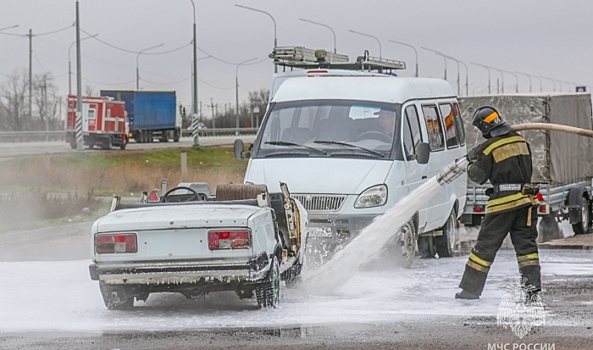 На трассе под Волгоградом ликвидировали условную ЧС после ДТП с маршруткой