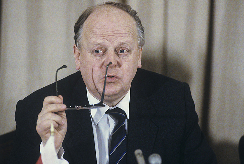 Шушкевич продолжает следить за политической жизнью Белоруссии. В беседе с Russia Today  он назвал события 2020 года в стране «безобразием» и подчеркнул, что Лукашенко на самом деле проиграл выборы «с большим процентом». 