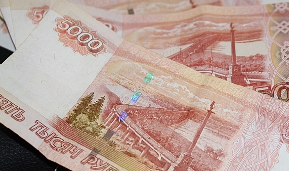 Бизнесмен пытался подкупить замначальника отдела МВД взяткой в 15 тысяч рублей